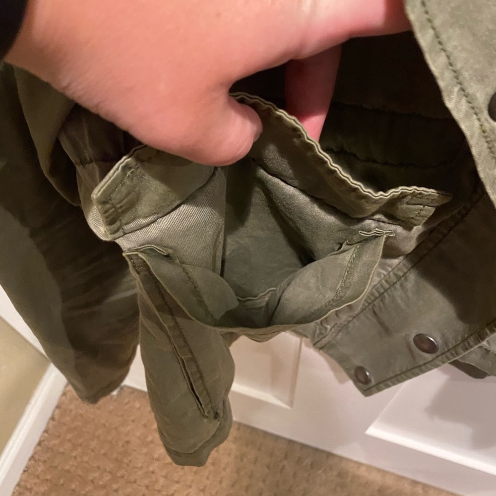 Lightweight Green Jacket - Picture 3 of 5